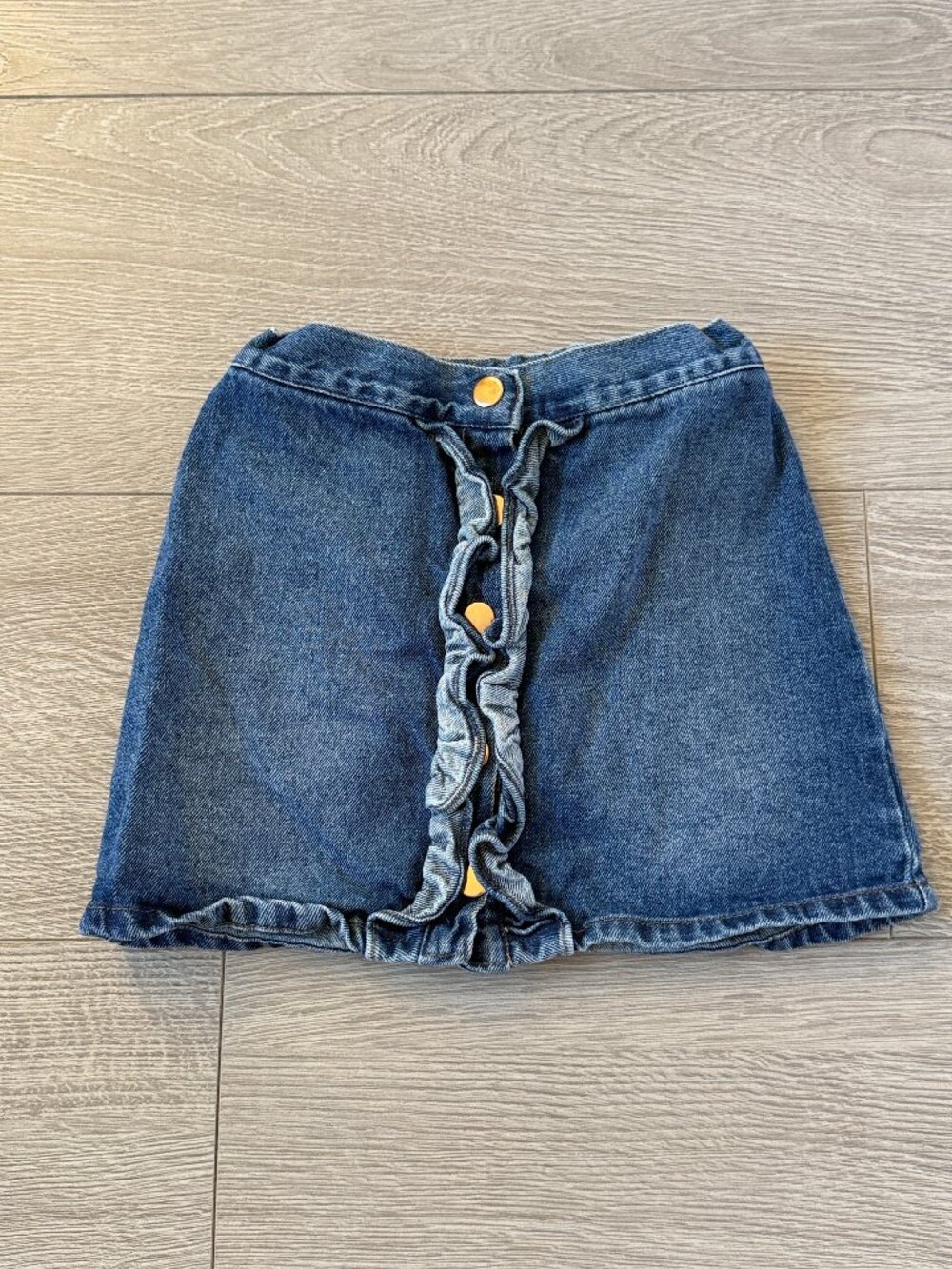 Tommy Bahama Girls Denim Ruffle Front Mini Skirt Gold Snap Buttons Size 6